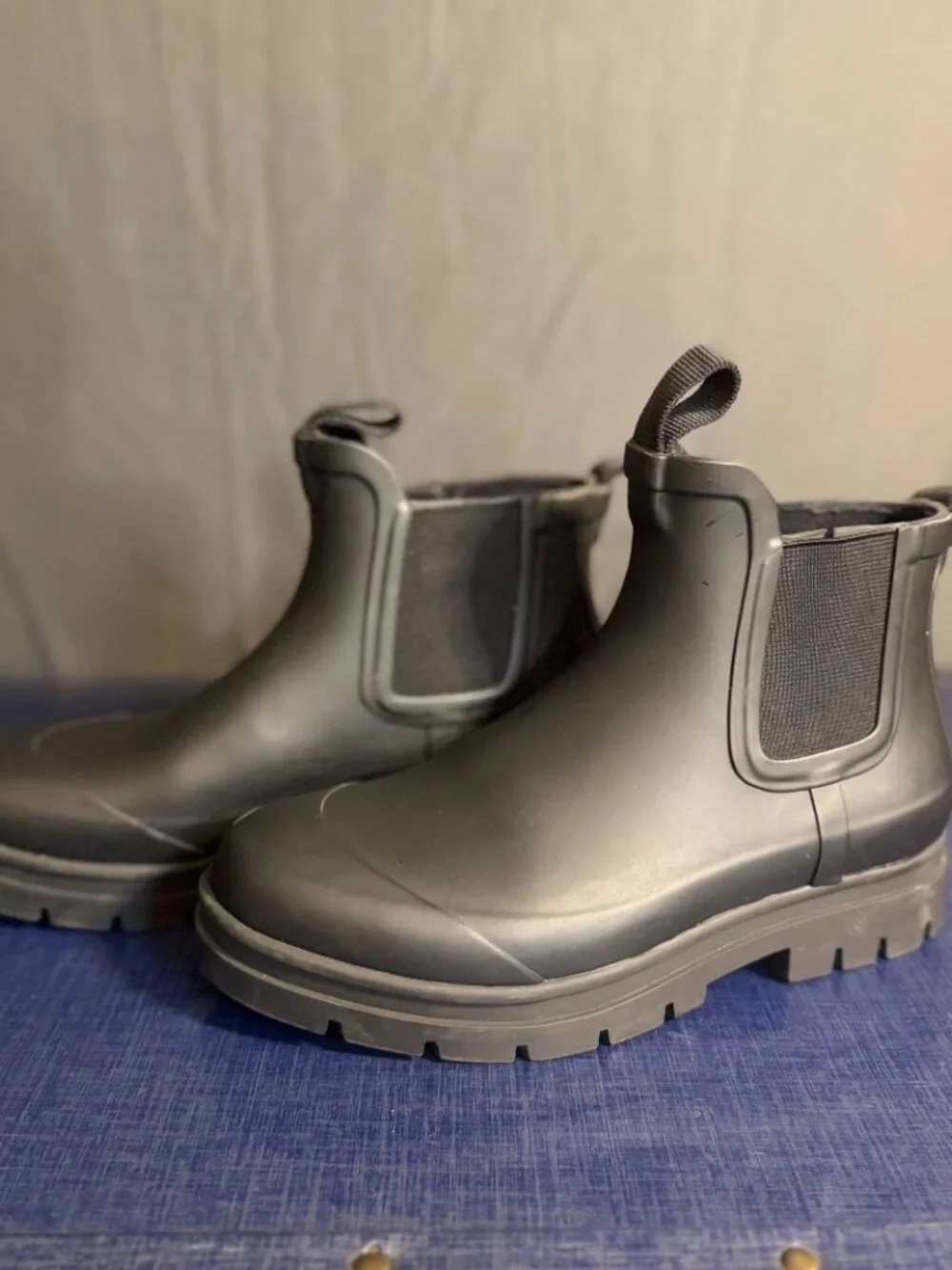 Everlane Chelsea Rain Boots